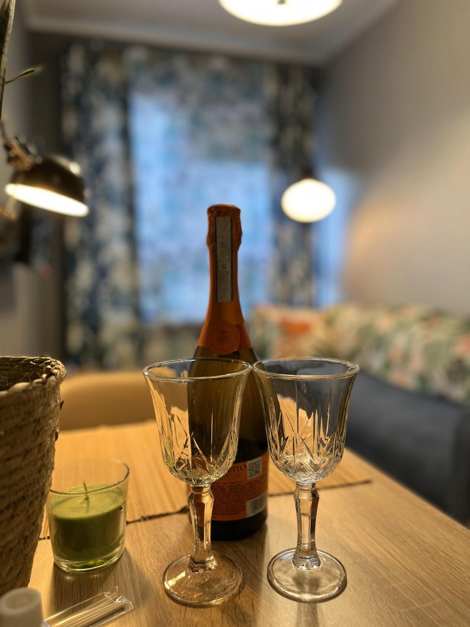 Apartment Metro Slodowiec Free Parking Warsawa Bagian luar foto