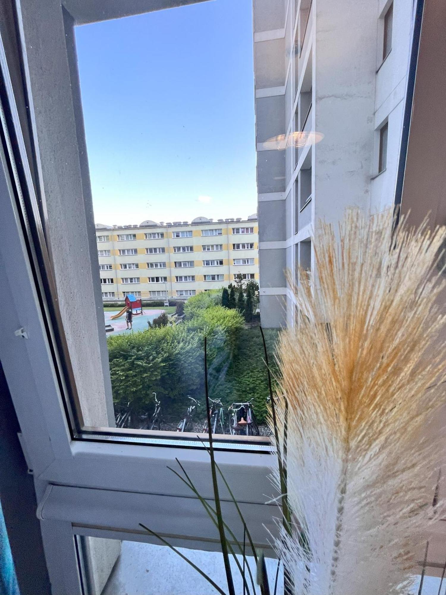 Apartment Metro Slodowiec Free Parking Warsawa Bagian luar foto