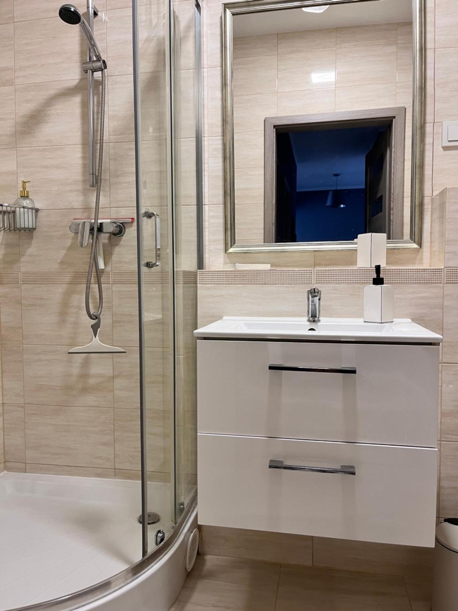 Apartment Metro Slodowiec Free Parking Warsawa Bagian luar foto