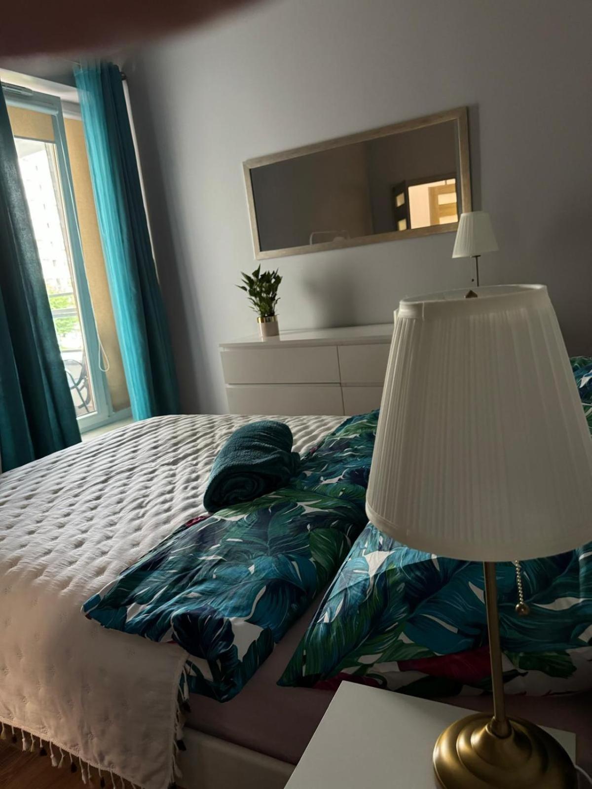 Apartment Metro Slodowiec Free Parking Warsawa Bagian luar foto